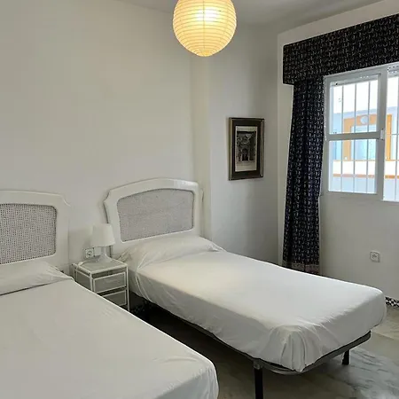 公寓 Bright And With Incredible Views In Beachfront 丰希罗拉