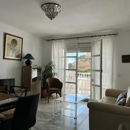 Bright And With Incredible Views In Beachfront * Fuengirola